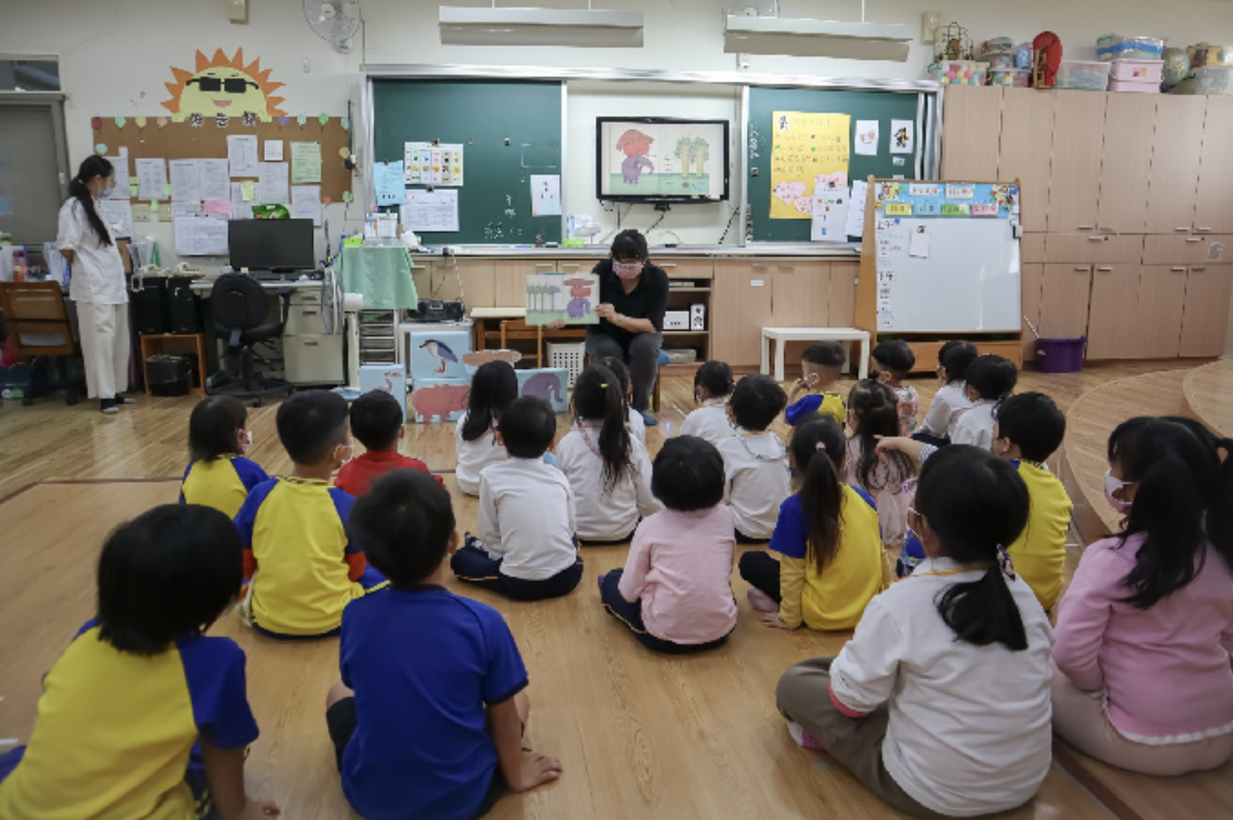 國光附幼綠川走讀活動，活絡兒童五感激發保育意識